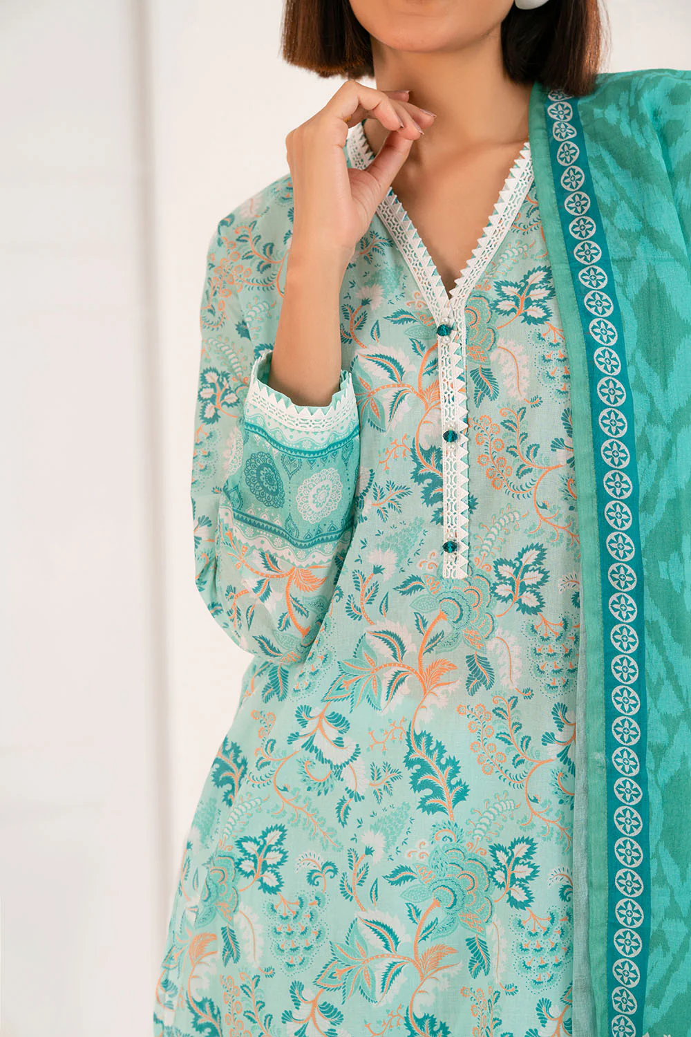 3 Piece Printed Lawn Suit - Image 2
