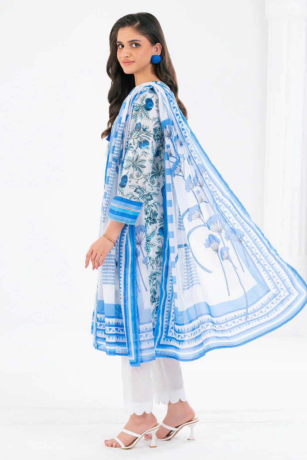 3 Piece Printed Lawn Suit - Image 4