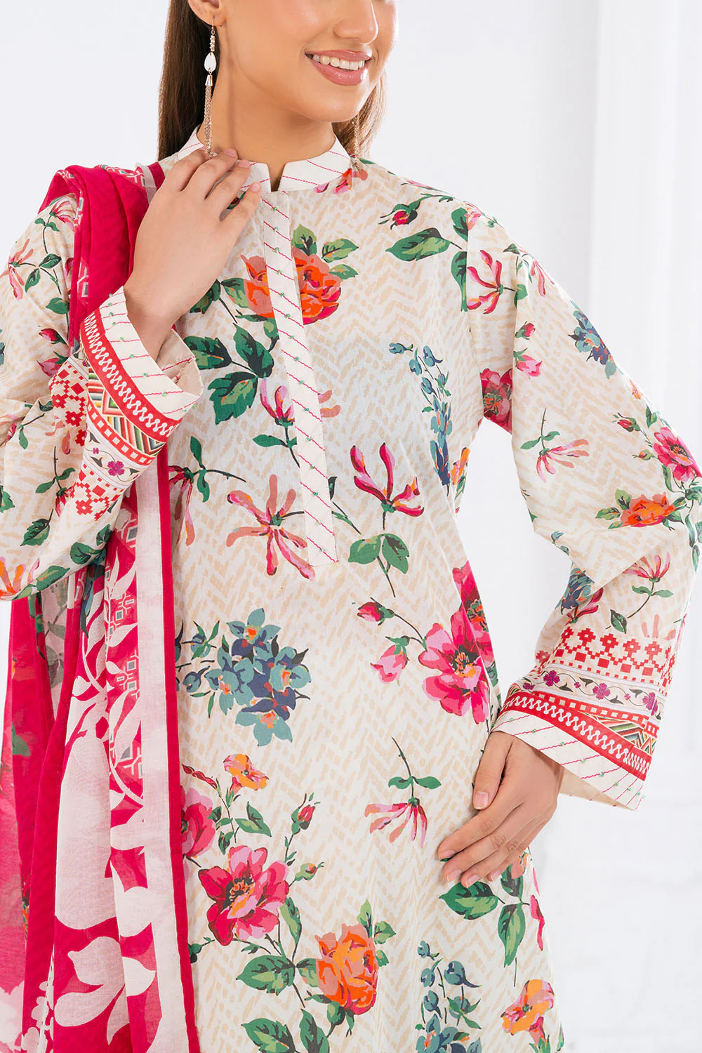 3 Piece Printed Lawn Suit - Image 2