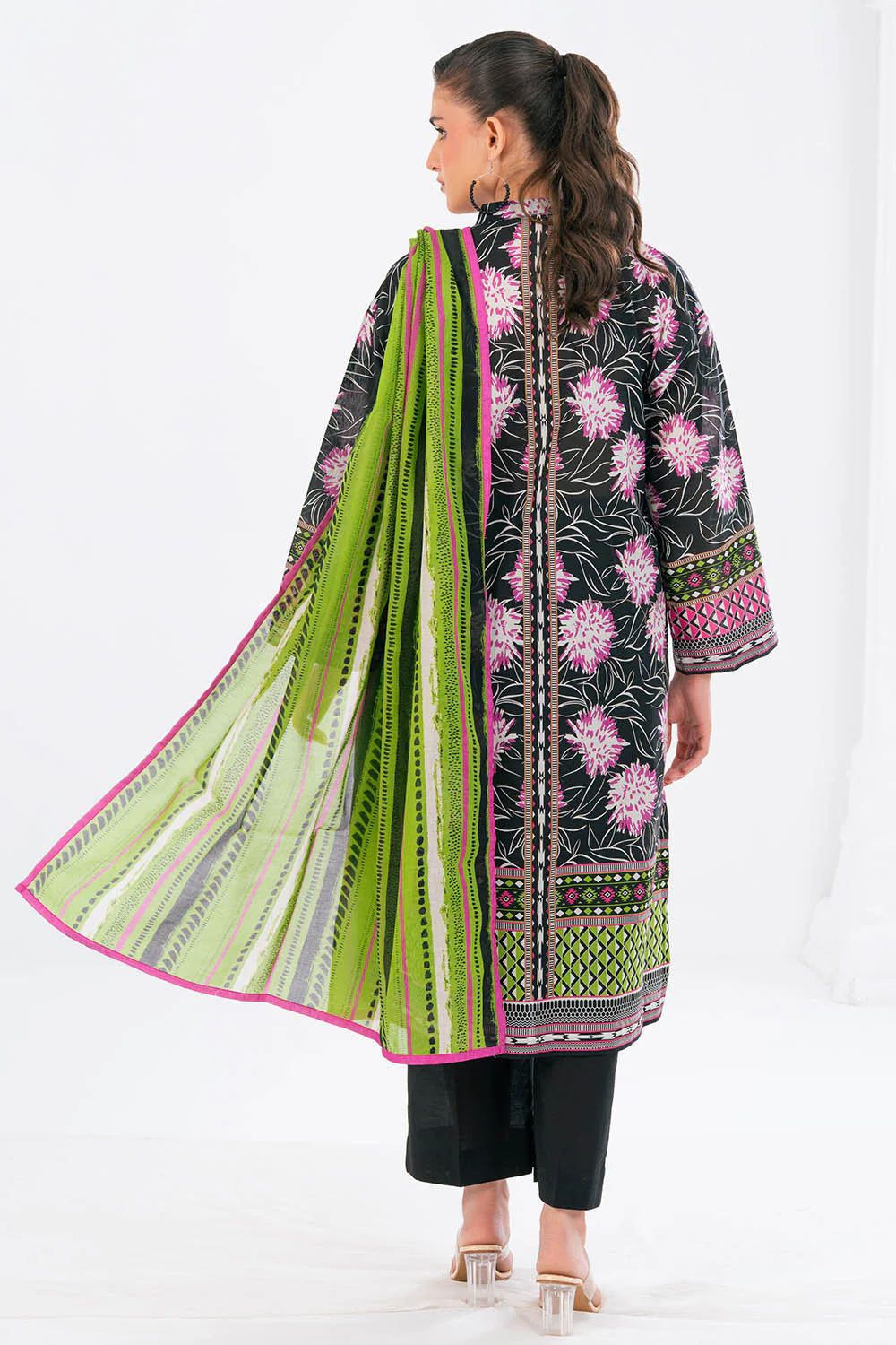 3 Piece Printed Lawn Suit - Image 4