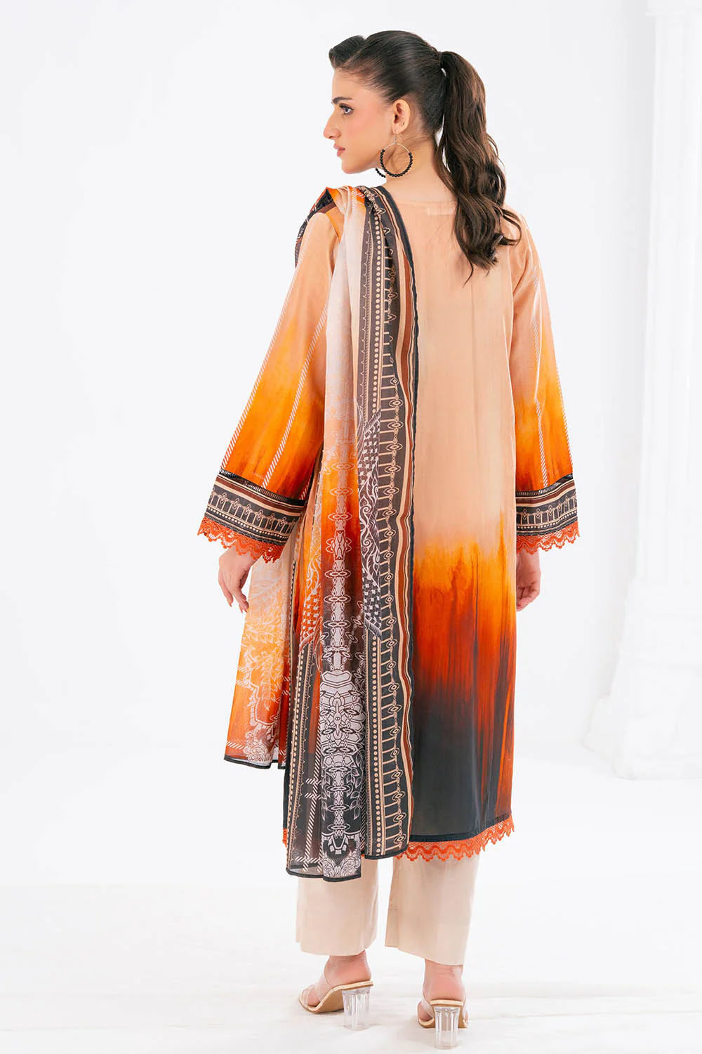 3 Piece Printed Lawn Suit - Image 4