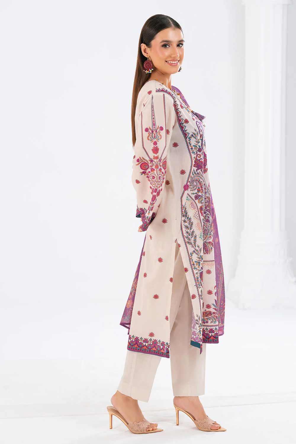 3 Piece Printed Lawn Suit - Image 3