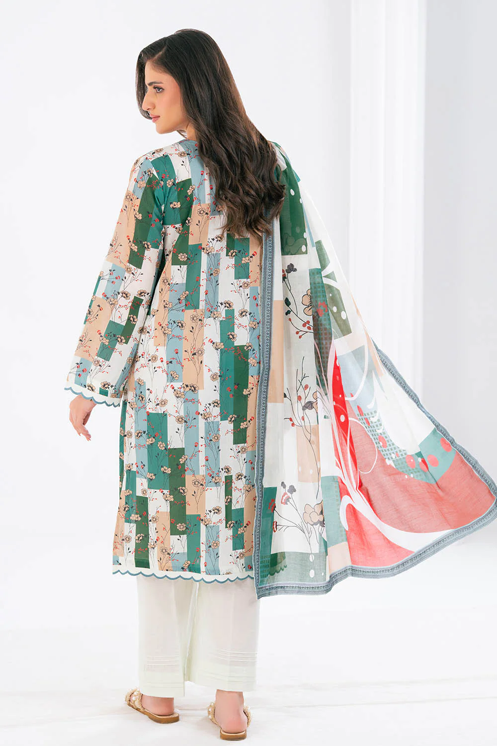 3 Piece Printed Lawn Suit - Image 3