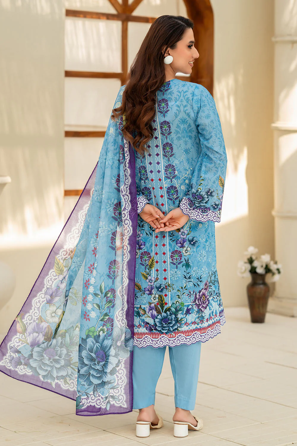 3 Piece Printed Lawn Suit - Image 4