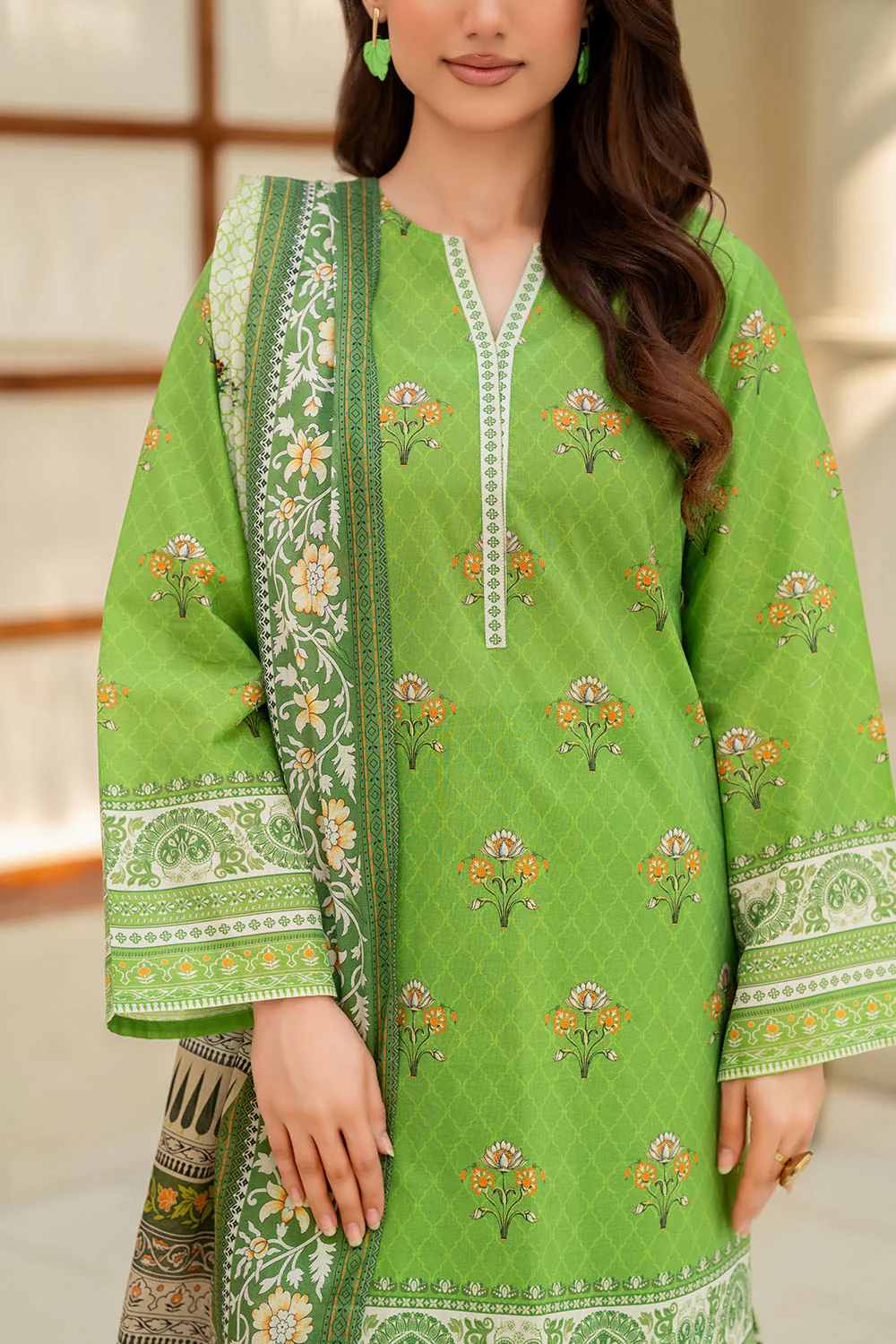3 Piece Printed Lawn Suit - Image 2