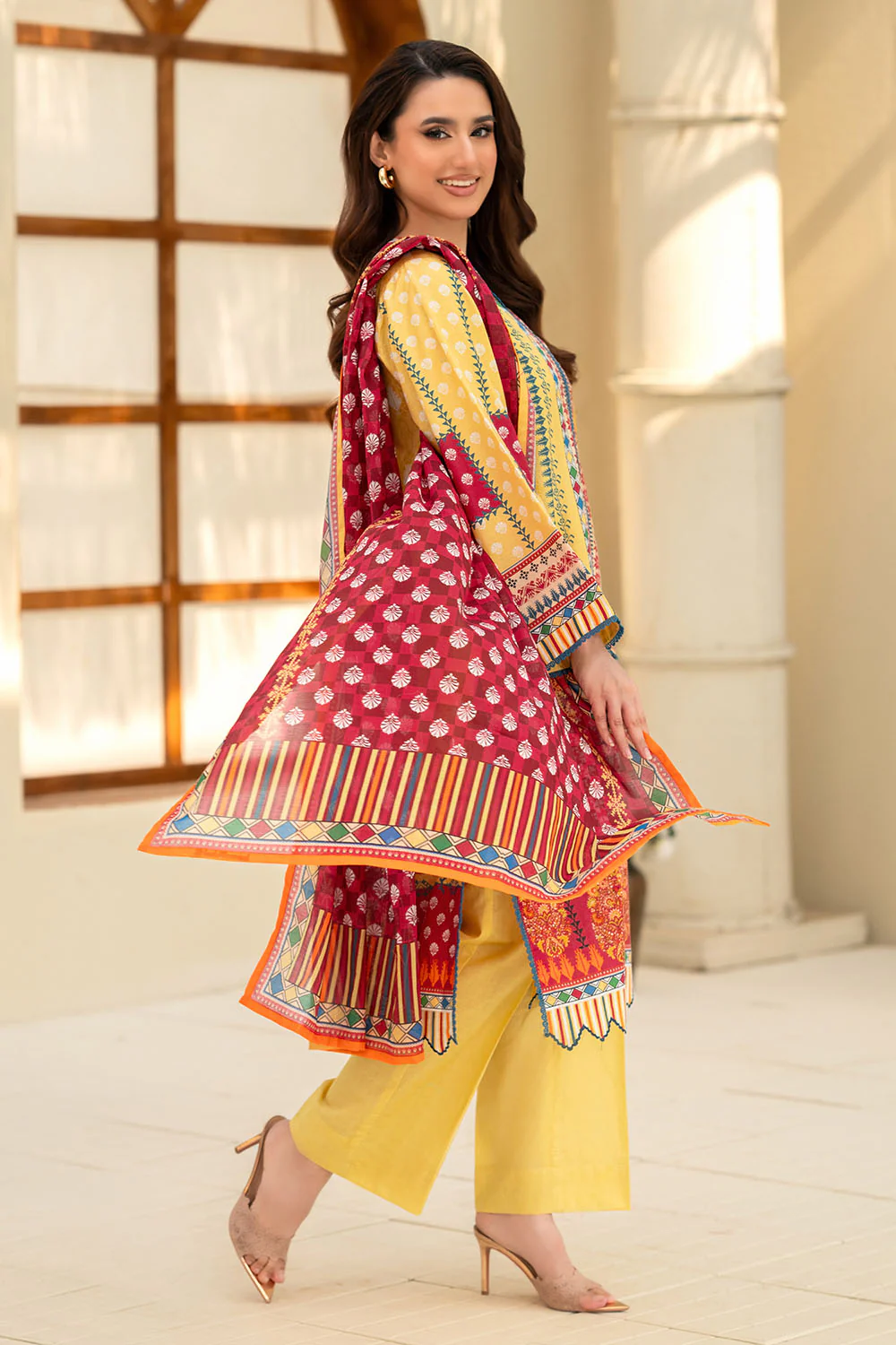 3 Piece Printed Lawn Suit - Image 3