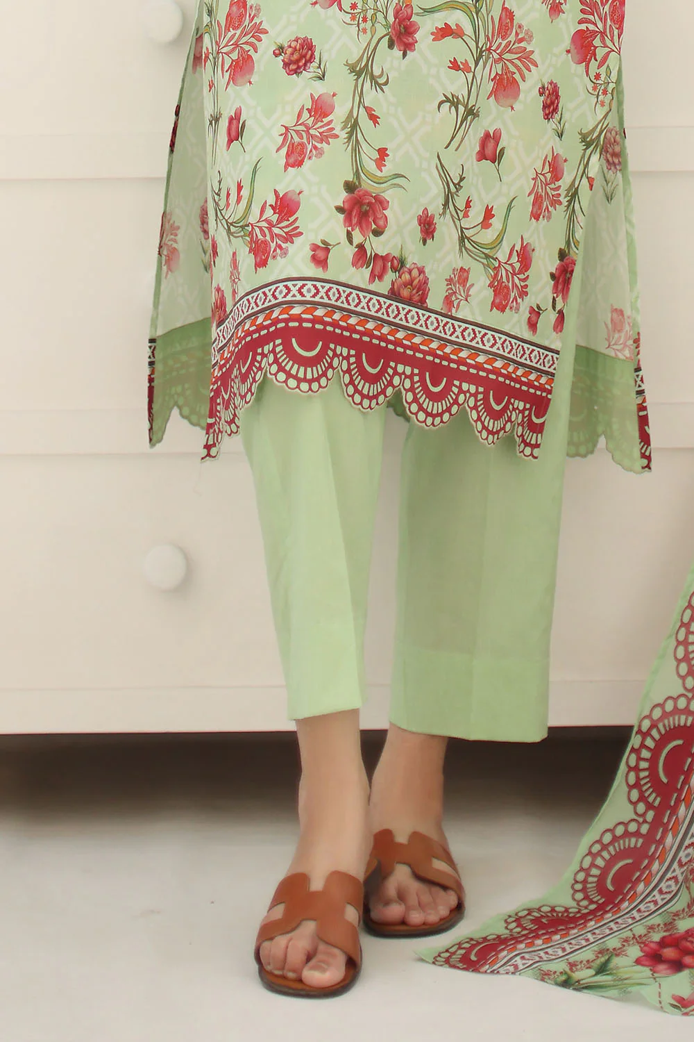 3 Piece Printed Lawn Suit - Image 5