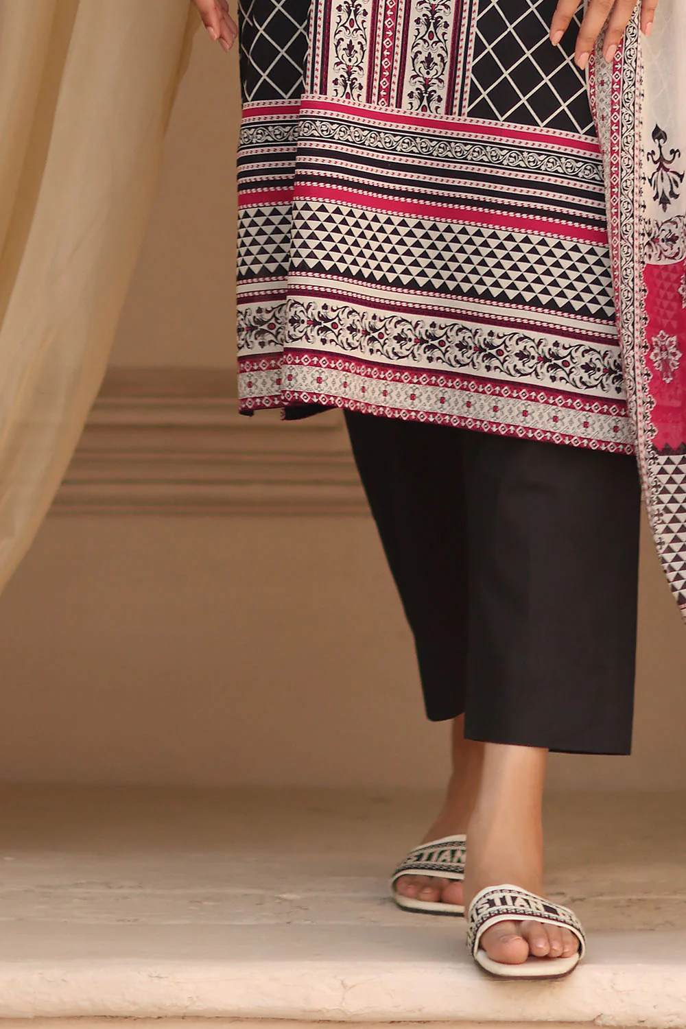 3 Piece Printed Lawn Suit - Image 5