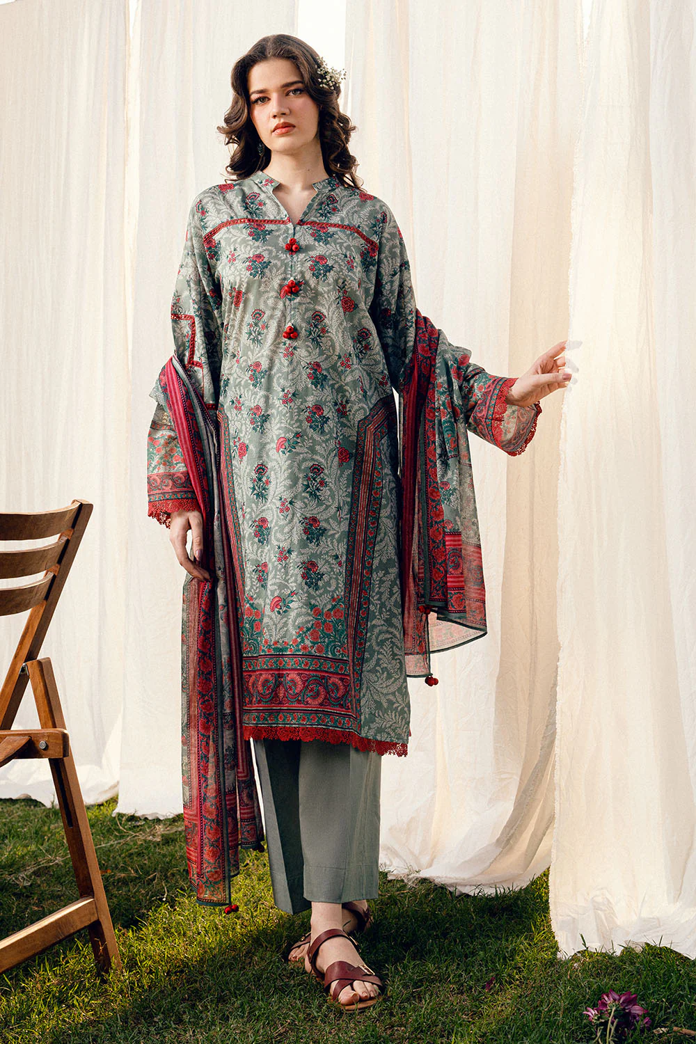 3 PIece Printed Lawn Suit - Image 6