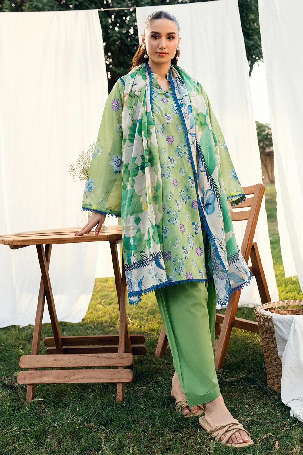 3 PIece Printed Lawn Suit - Image 6