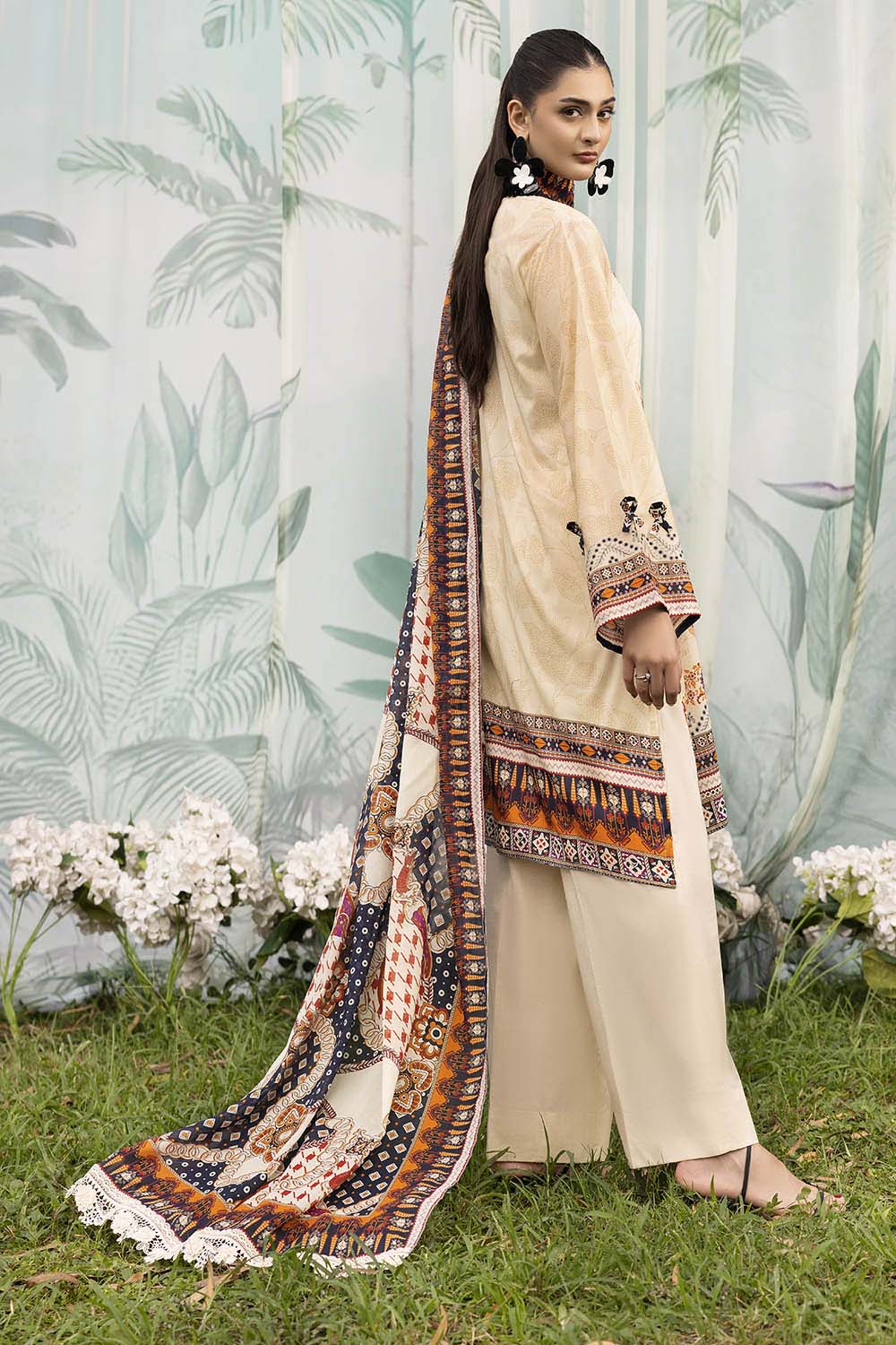 3 Piece Printed Lawn Suit with Dupatta - Image 4