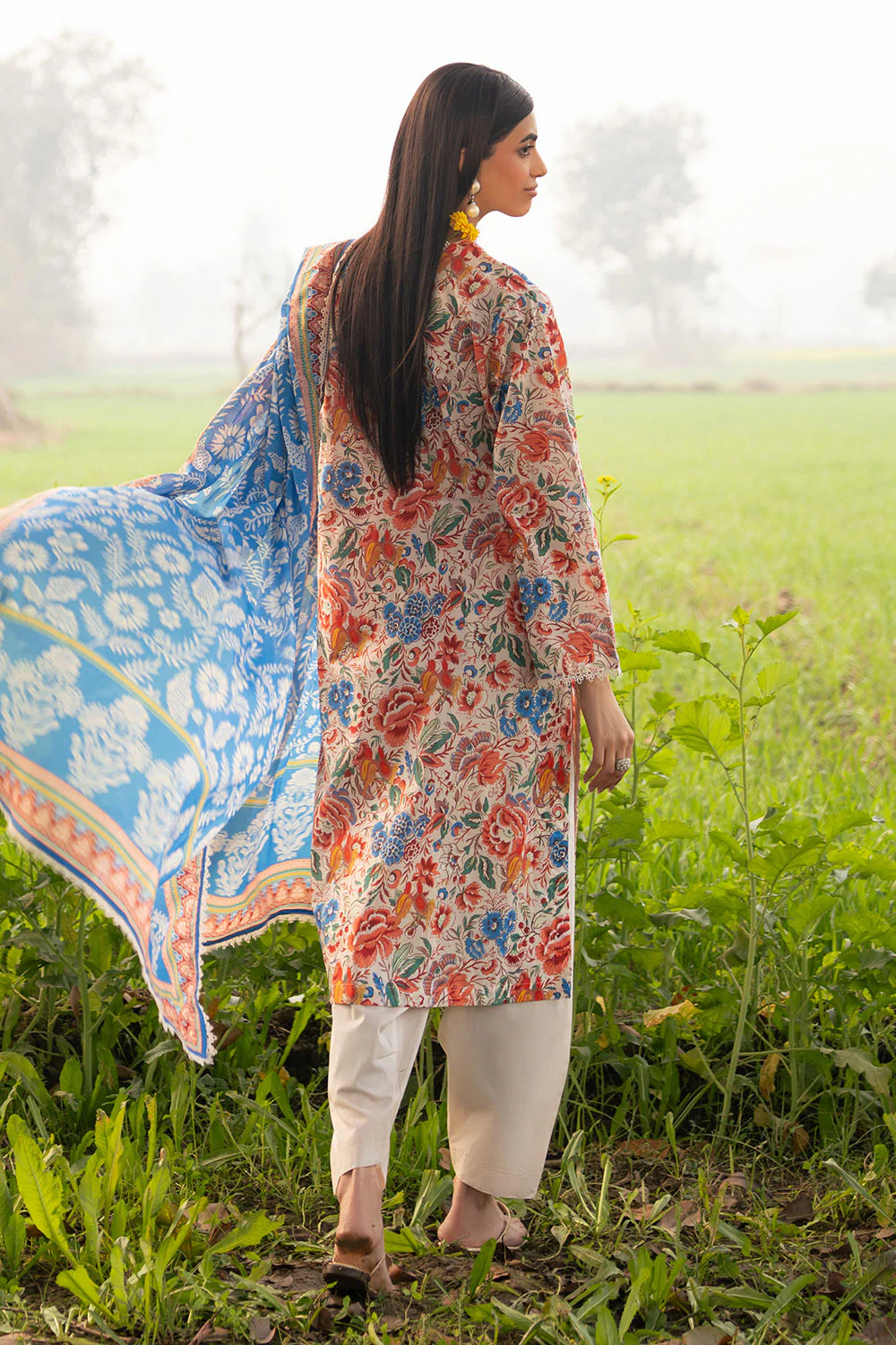 3 Piece Printed Lawn Suit with Embroidered Border - Image 4