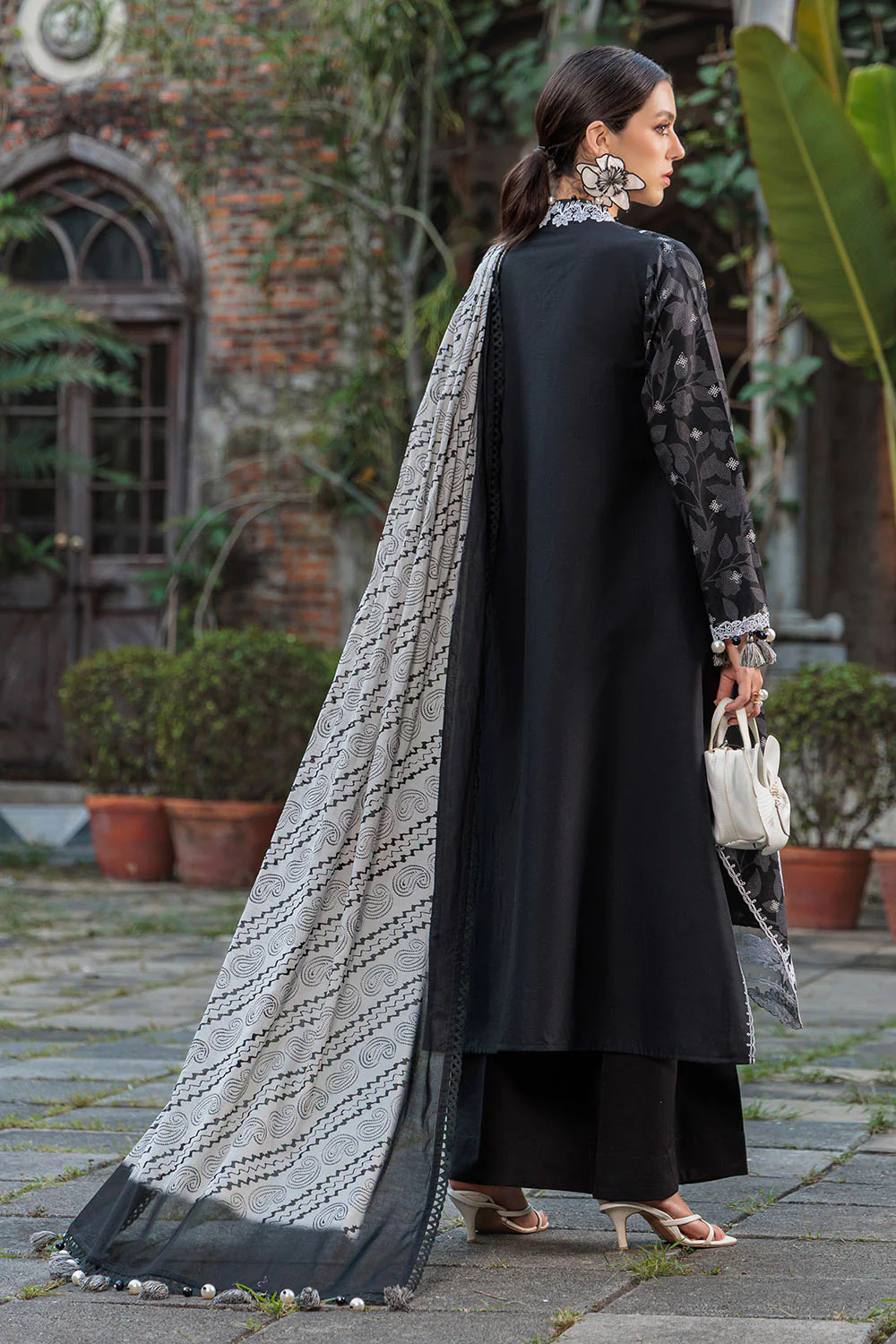 3 Piece Printed Lawn Suit with Embroidered Neckline, Borders and Lace - Image 4