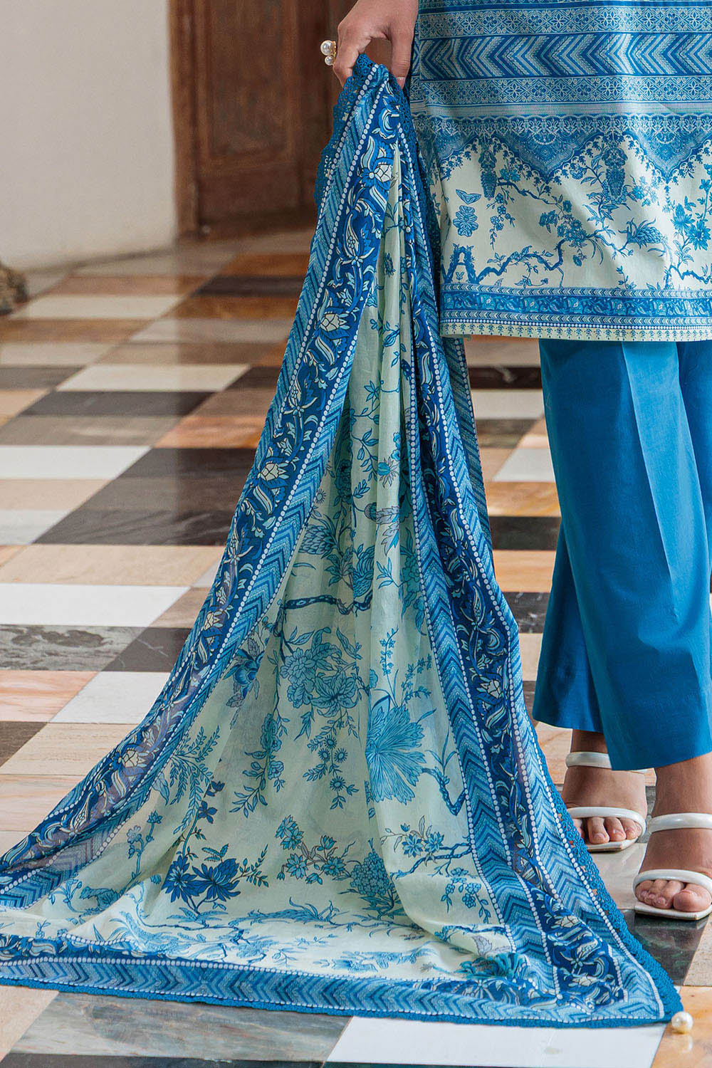 3 Piece Printed Lawn Suit with Embroidered Sleeves - Image 5