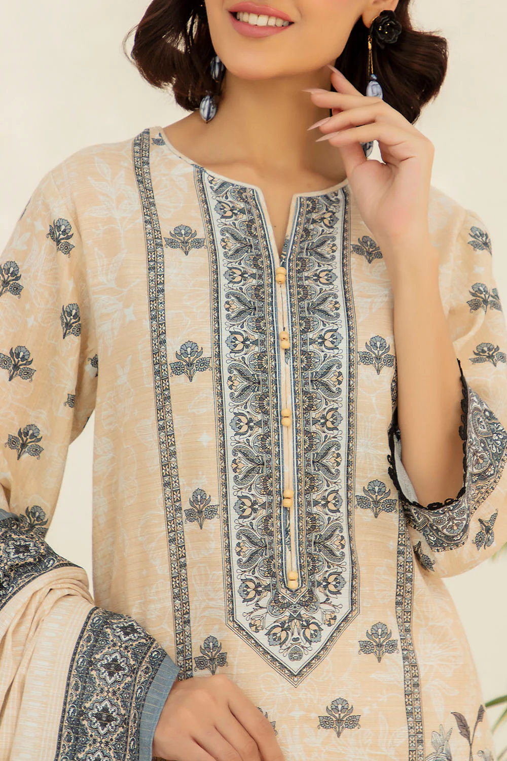 3 Piece Printed Stripe Khaddar Suit with Dupatta - Image 2
