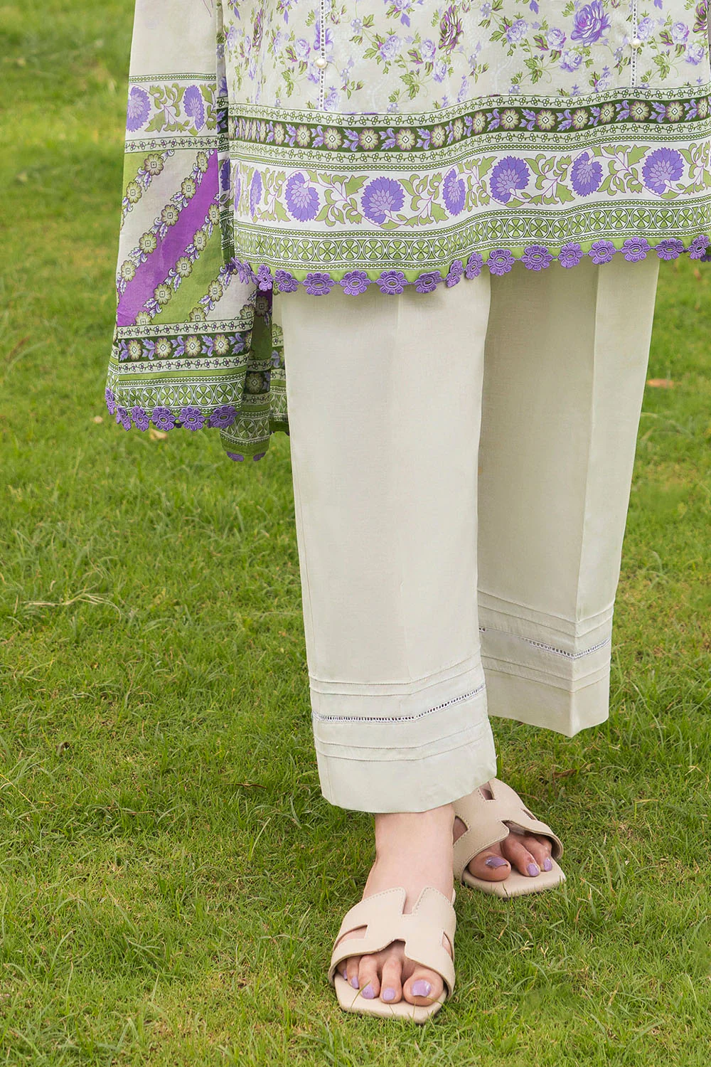 3 Piece Printed Suit - Image 6