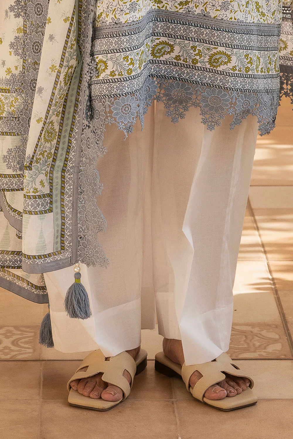 3 Piece Printed Suit - Image 6
