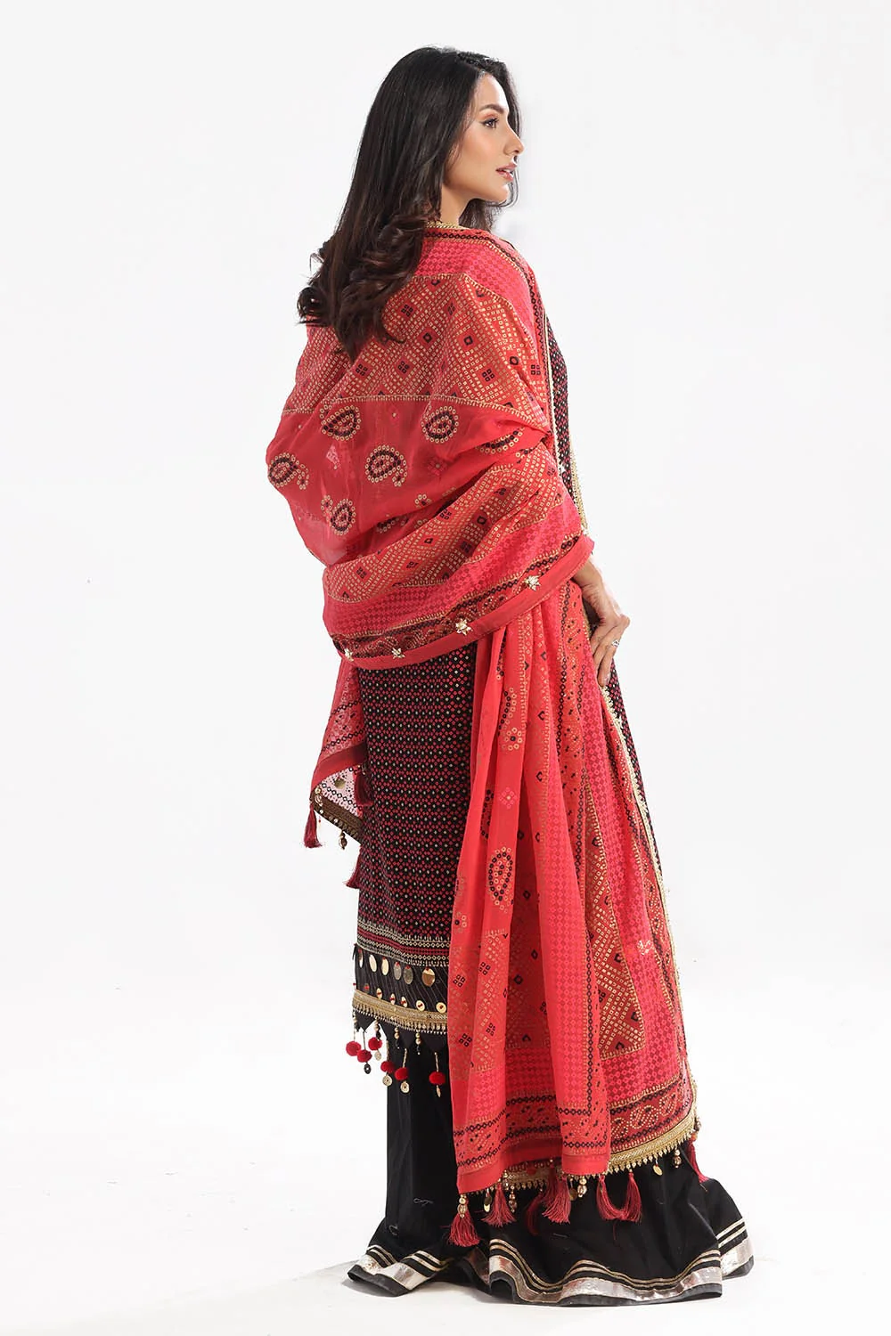 3 Piece Unstitched Embroidered Chiffon Suit with Gold Lacquer Embroidered Printed Chiffon Dupatta - Image 4