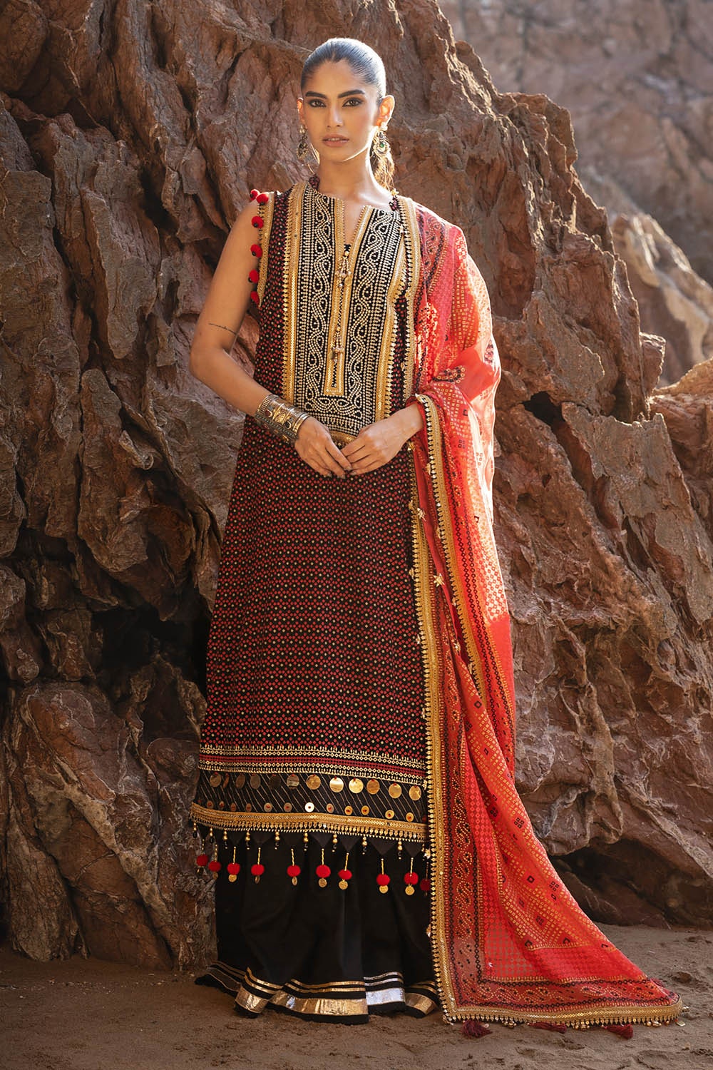 3 Piece Unstitched Embroidered Chiffon Suit with Gold Lacquer Embroidered Printed Chiffon Dupatta - Image 5