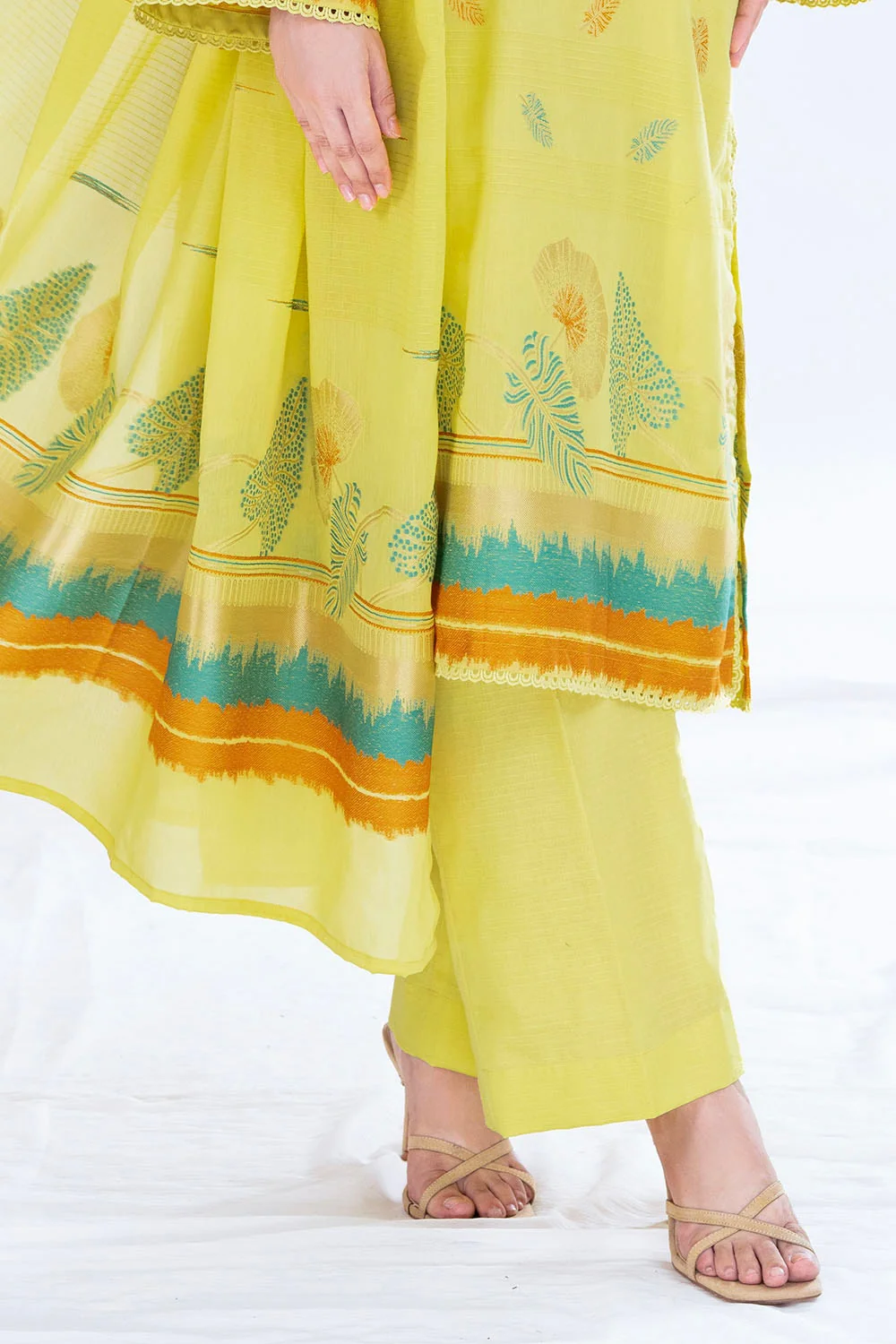 3 Piece Unstitched Jacquard Suit - Image 6
