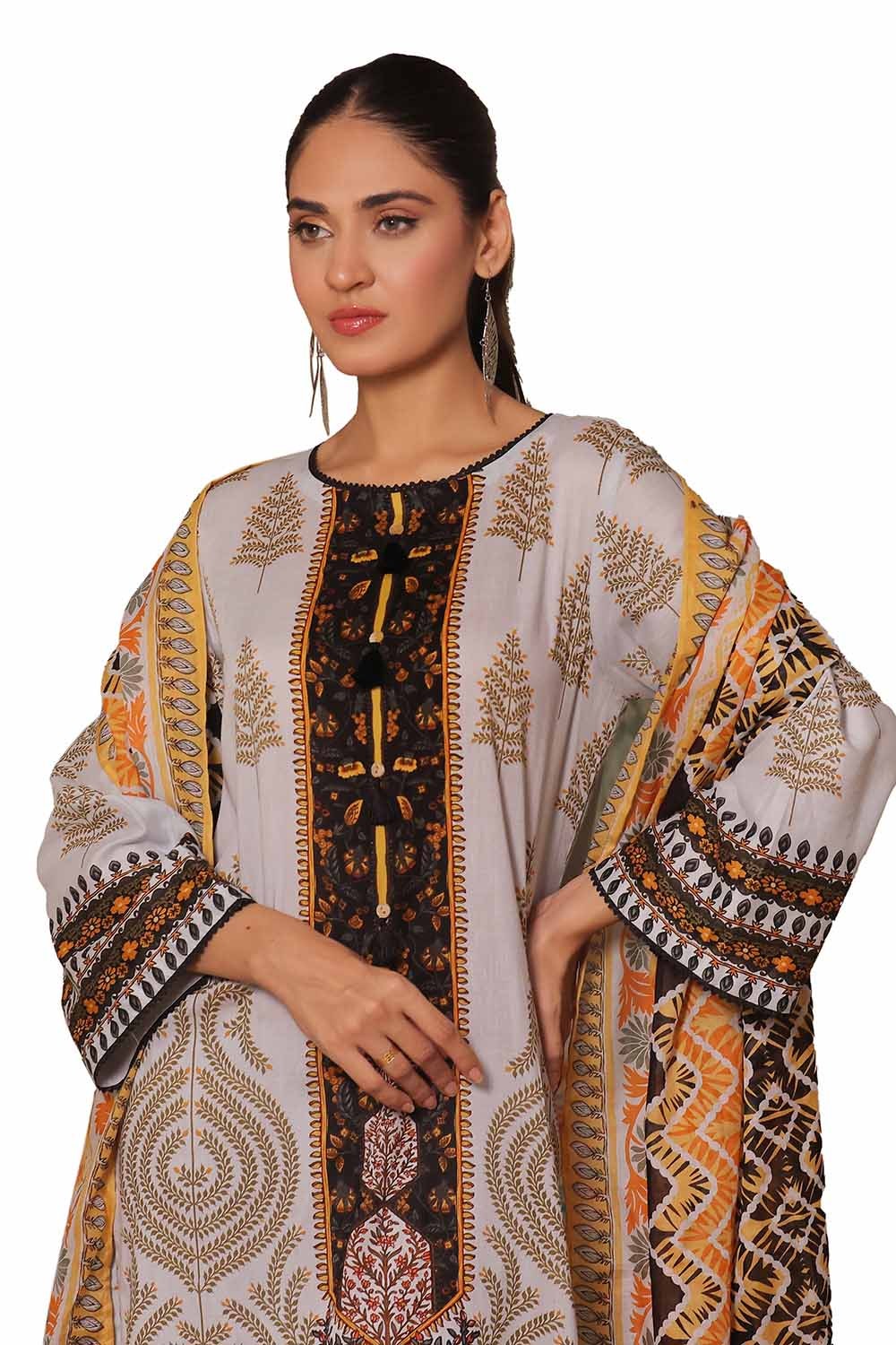 3 Piece Unstitched Printed Khaddar Suit - Image 4