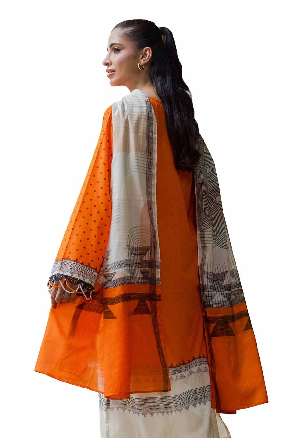 3 Piece Unstitched Printed Khaddar Suit - Image 5