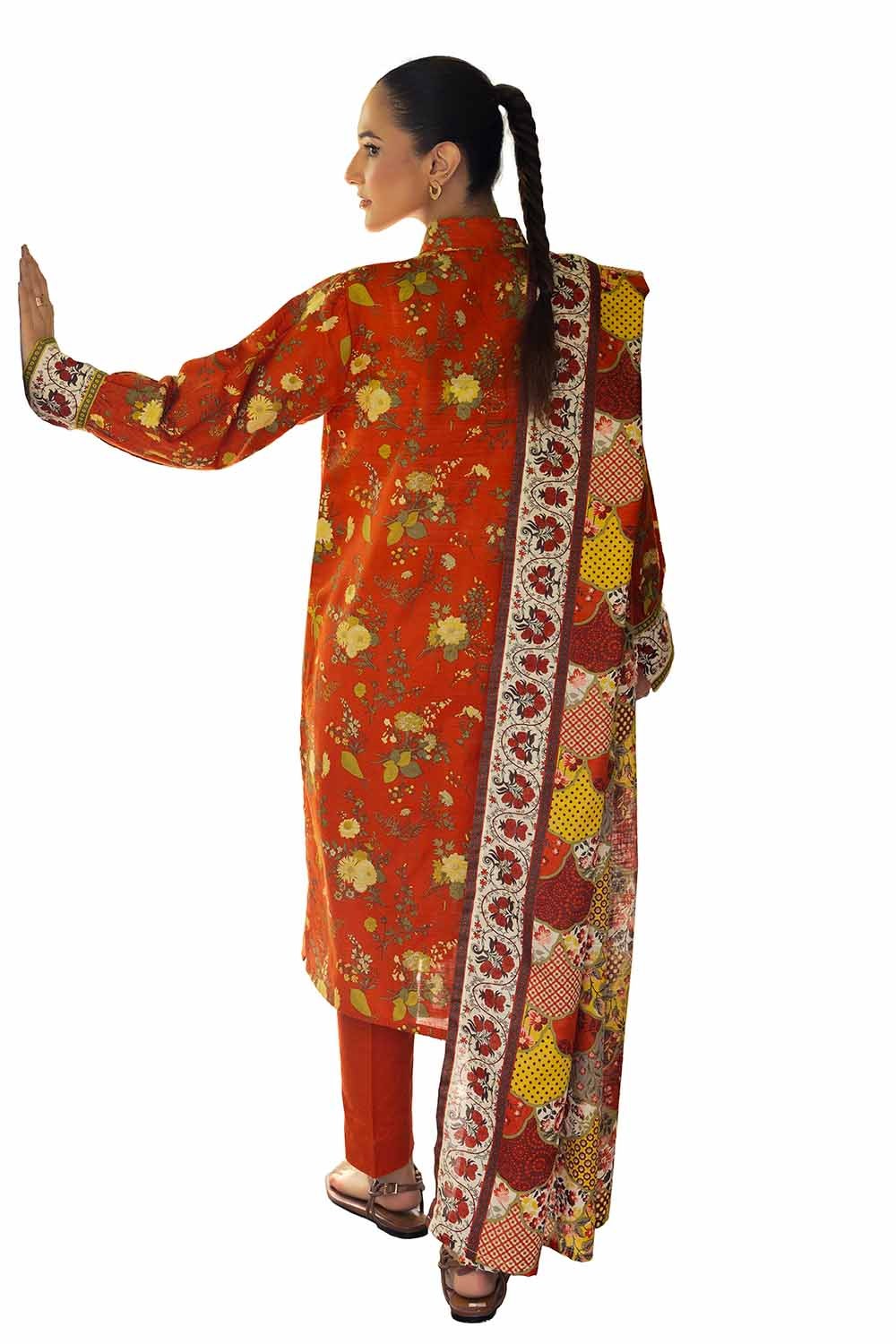 3 Piece Unstitched Printed Khaddar Suit - Image 5