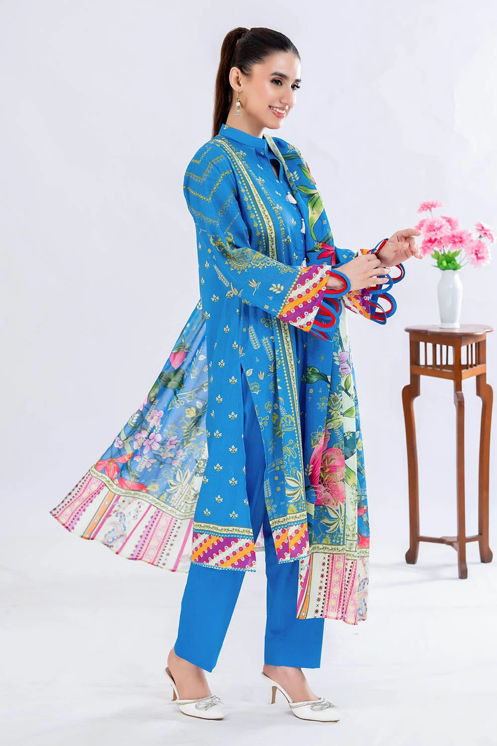 3 Piece Unstitched Printed Lawn Suit - Image 3