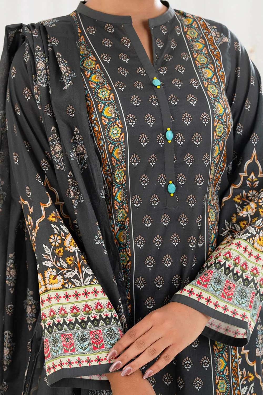 3 Piece Unstitched Printed Lawn Suit - Image 2