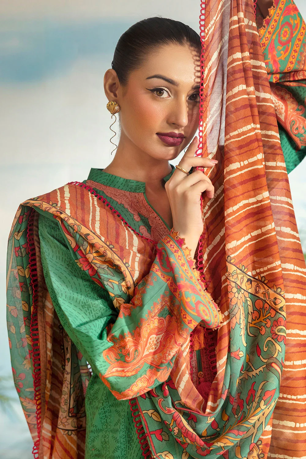 3 Piece Unstitched Printed Lawn Suit - Image 4