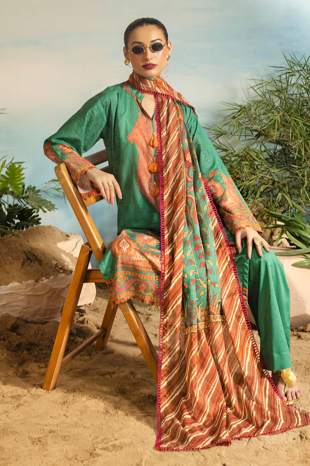 3 Piece Unstitched Printed Lawn Suit - Image 5