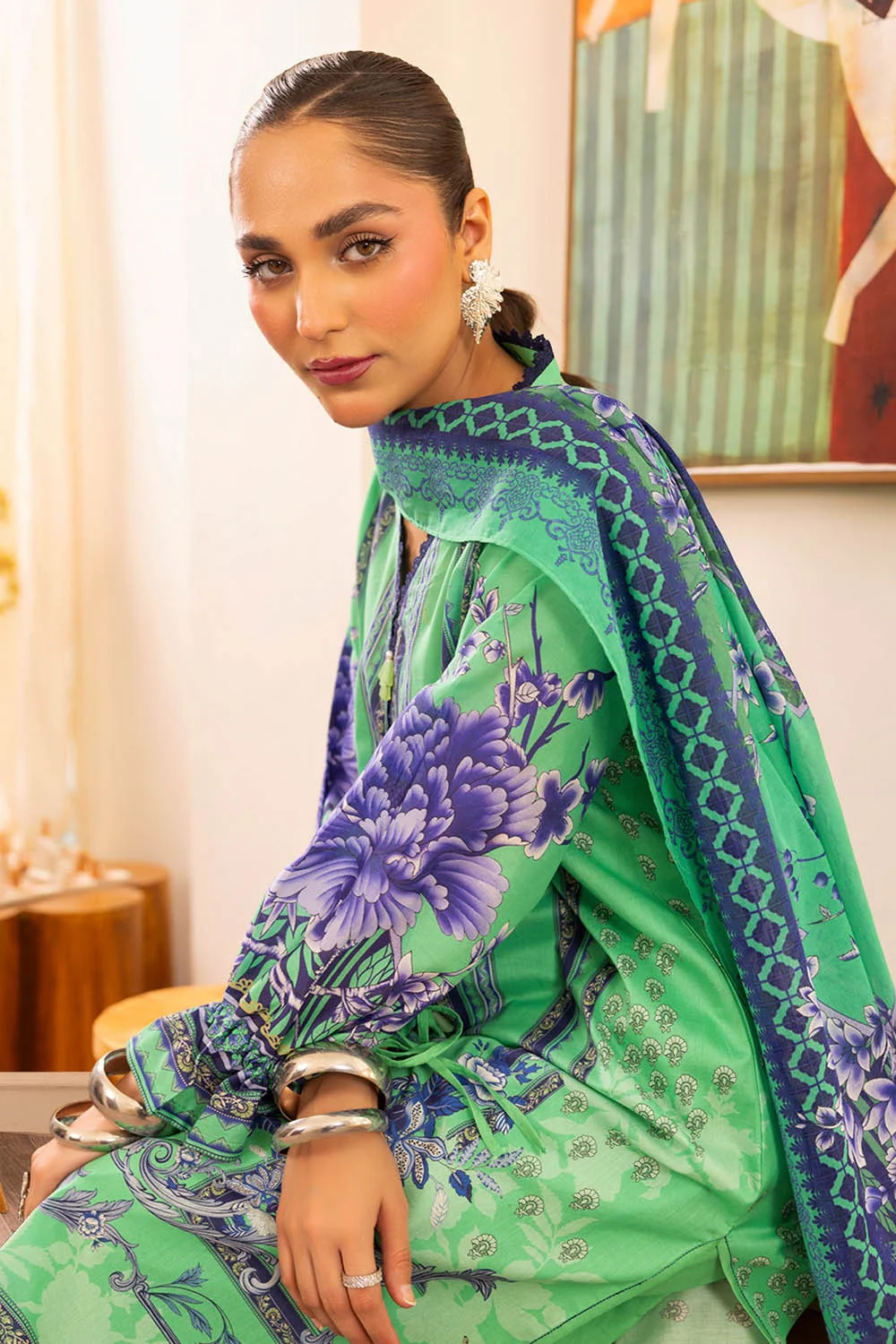 3 Piece Unstitched Printed Lawn Suit - Image 5