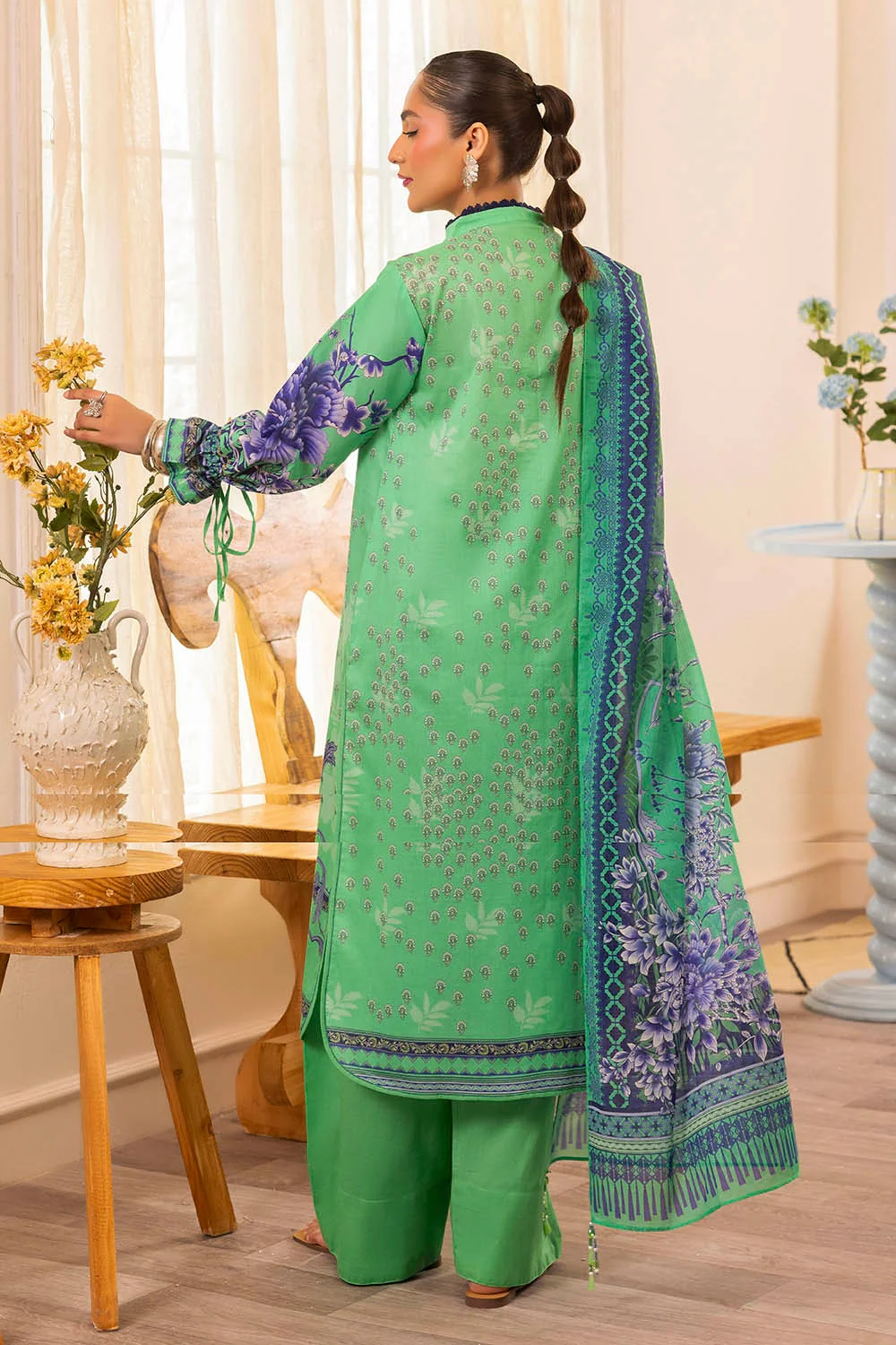 3 Piece Unstitched Printed Lawn Suit - Image 6