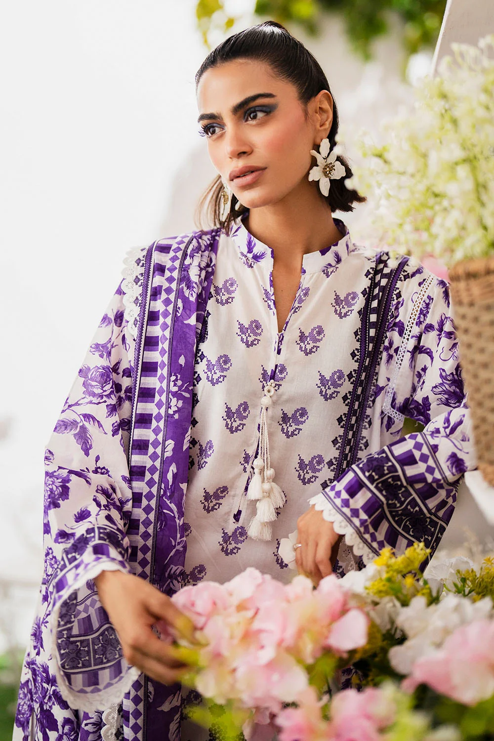 3 Piece Unstitched Printed Lawn Suit - Image 4