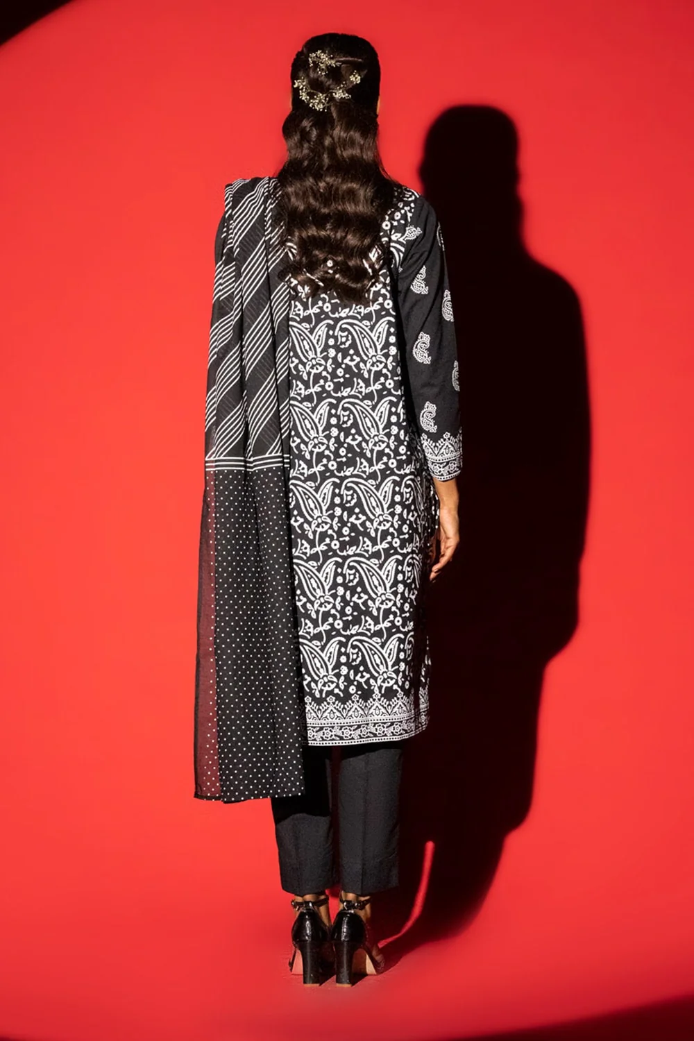 3 Piece Cambric Block Printed Suit - Image 5