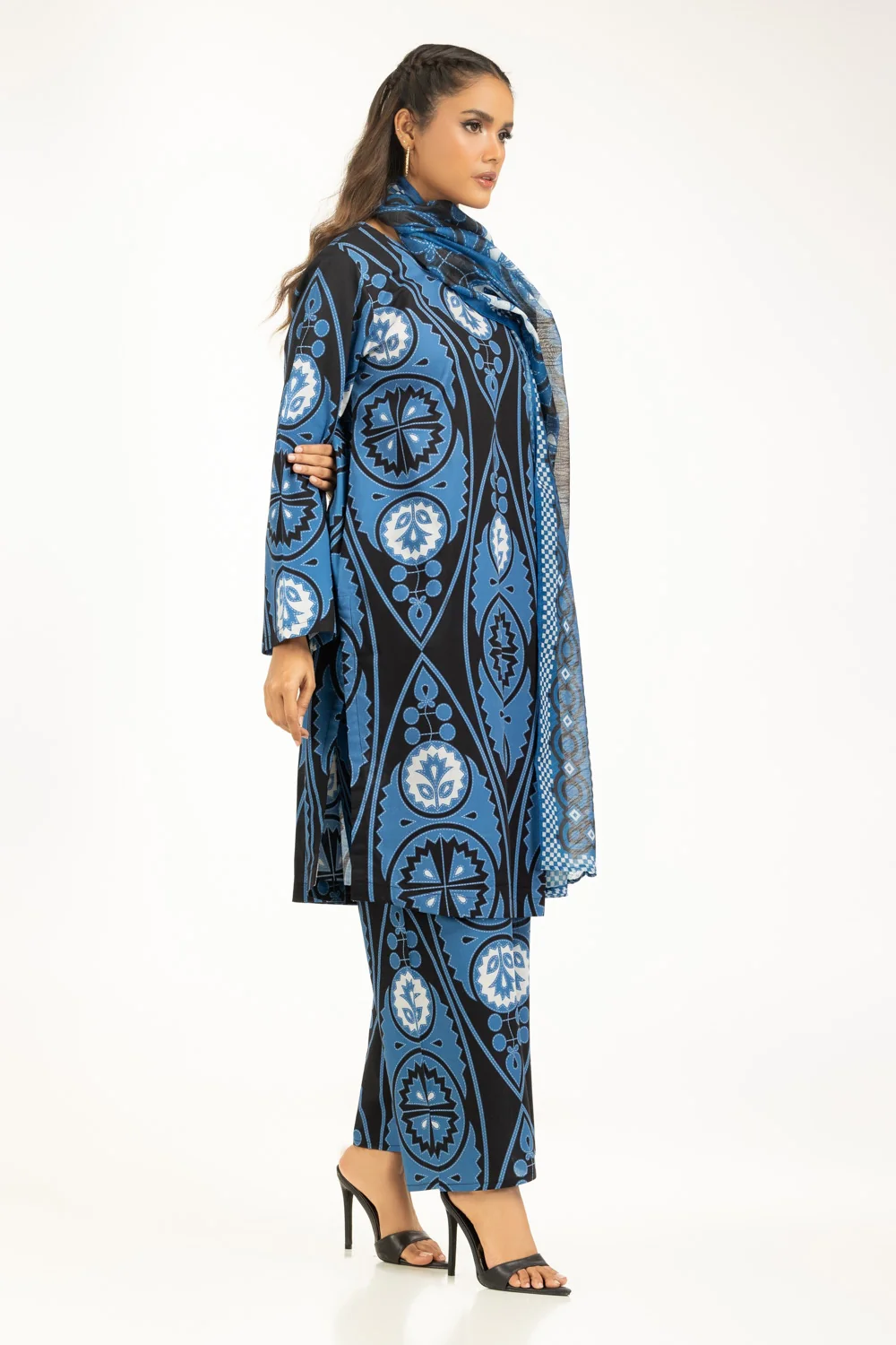 3PC Cambric Printed Suit - Image 4