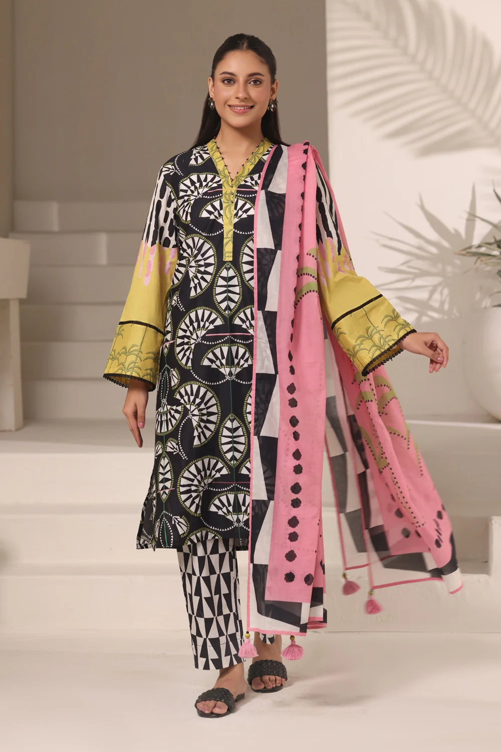 3PC Cambric Printed Suit - Image 3