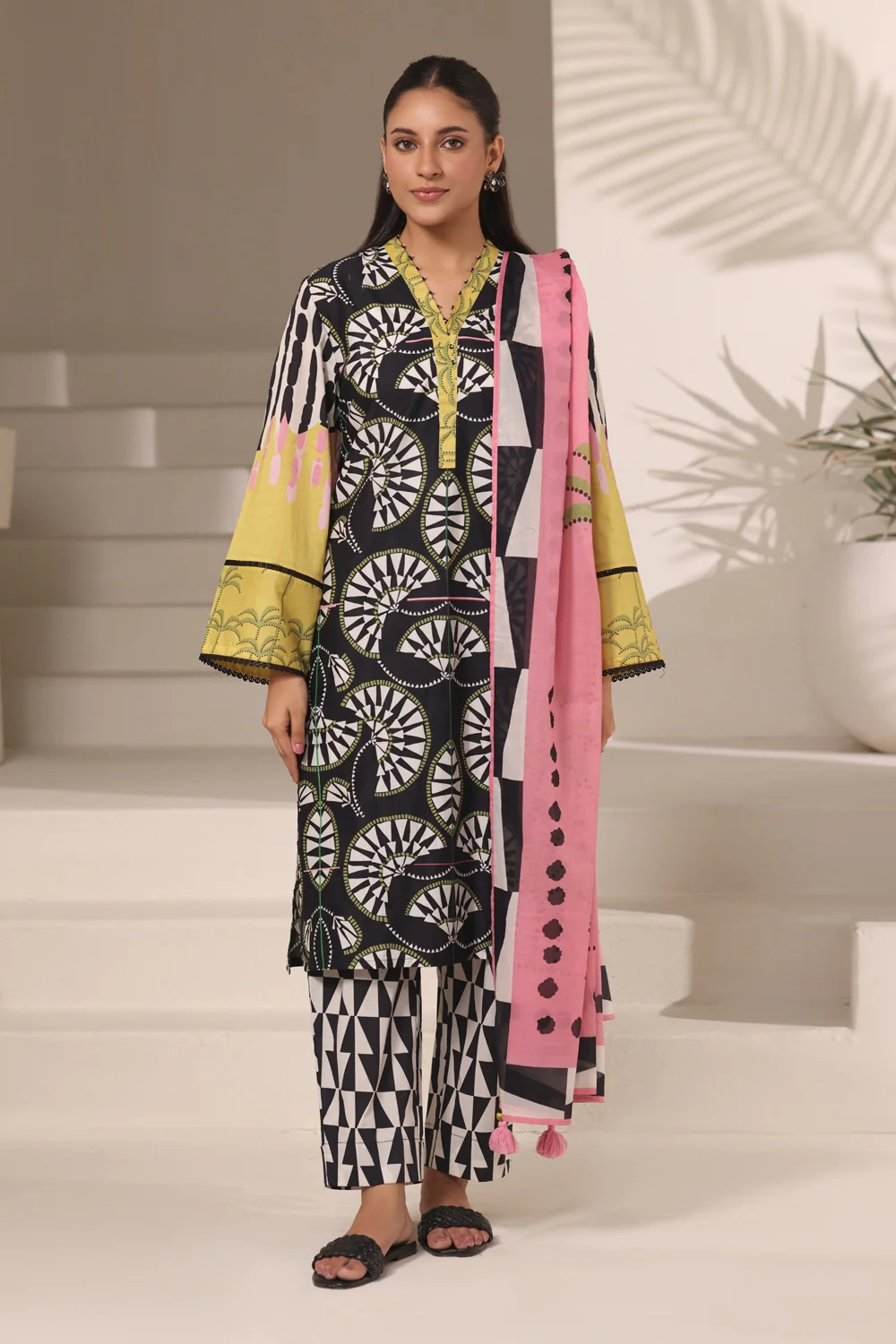 3PC Cambric Printed Suit - Image 7
