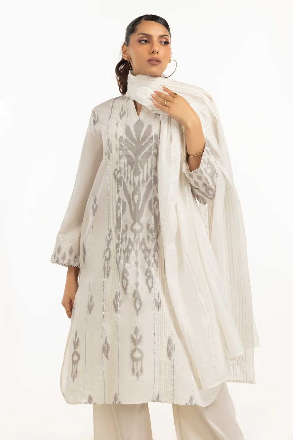 3PC Jacquard Embellished Suit - Image 4