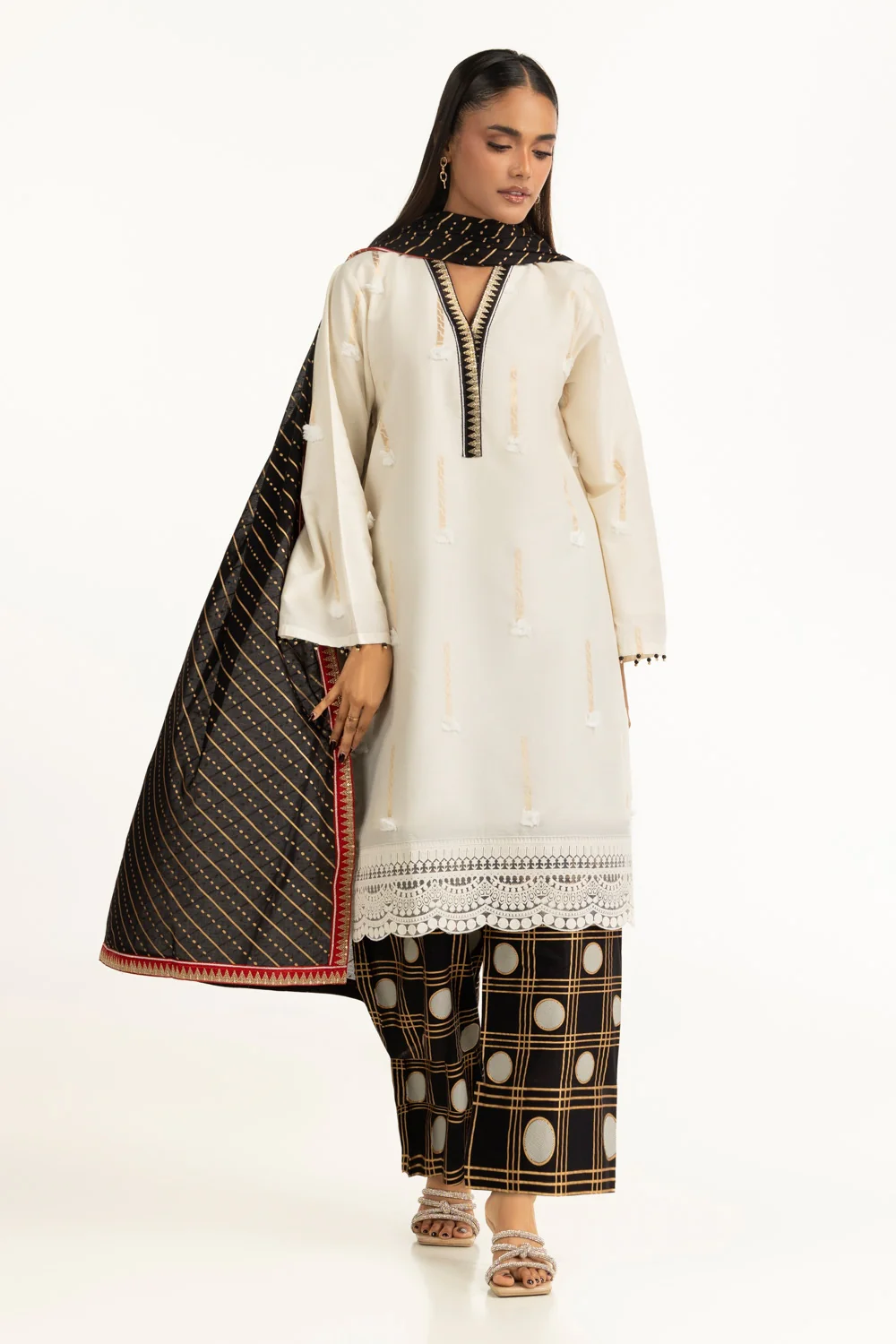 3PC Jacquard Embroidered Suit - Image 4