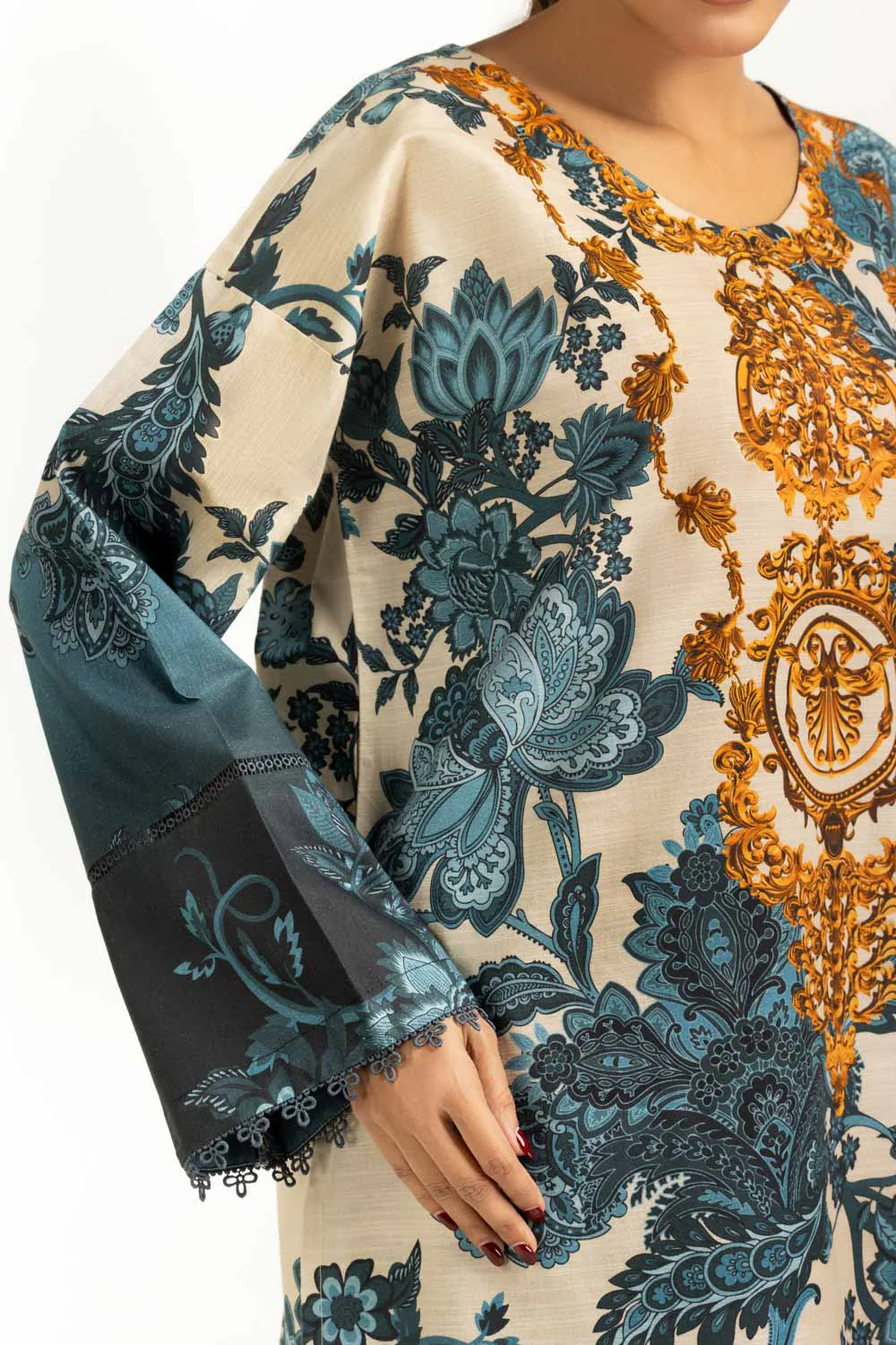 3PC Khaddar Printed Suit - Image 2