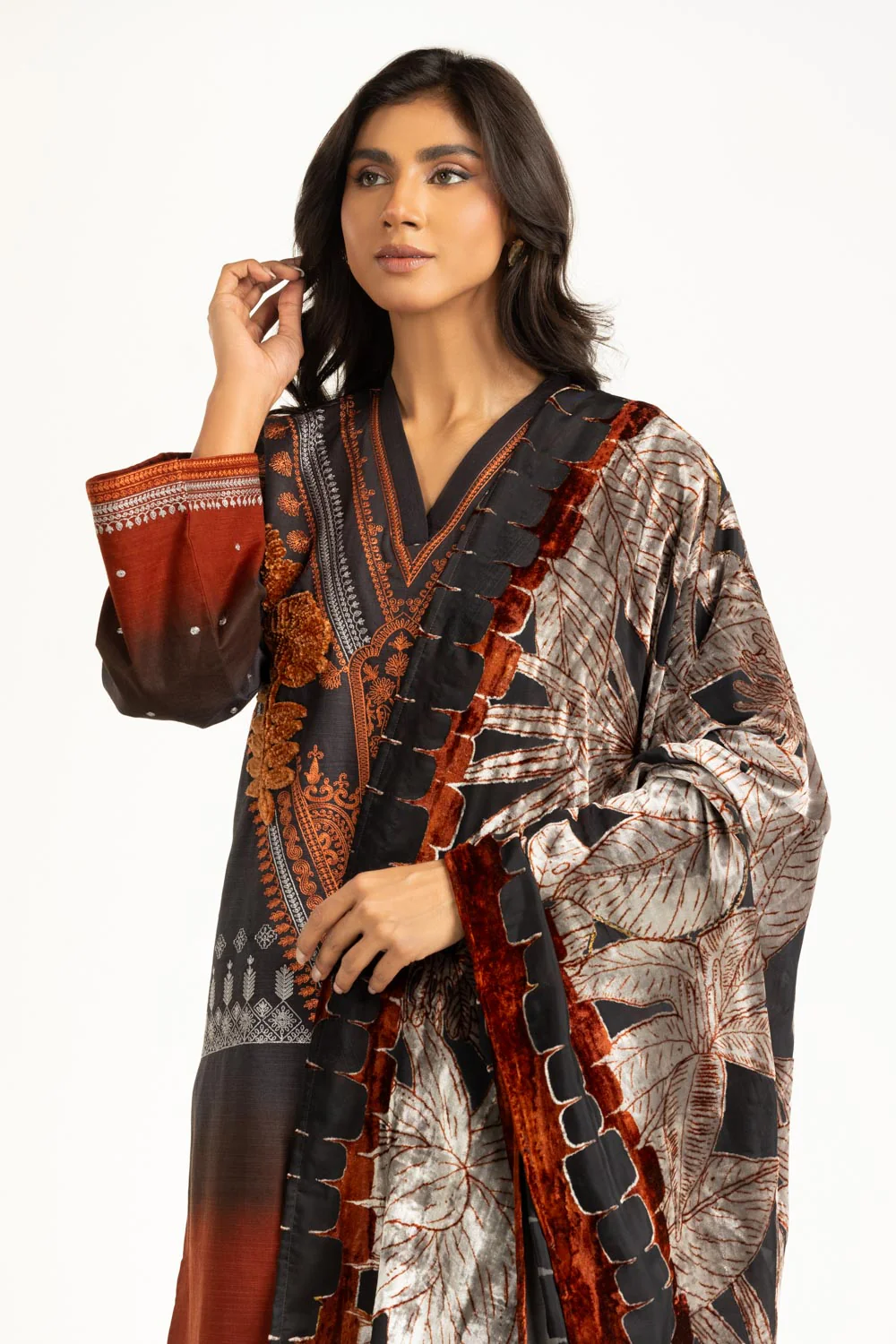 3PC Khaddar Printed Suit with Embroidered - Image 3