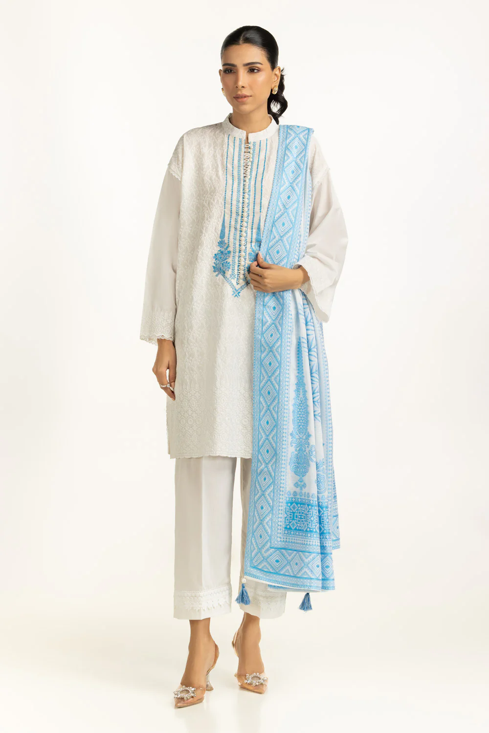 3PC Lawn Embroidered Suit