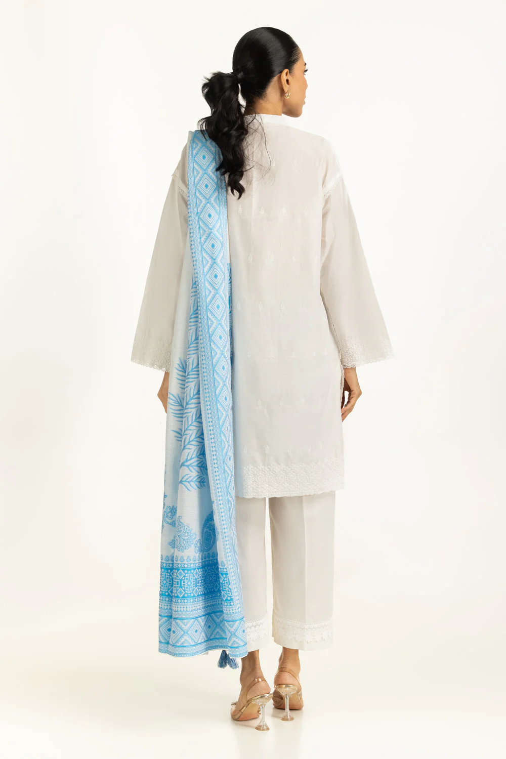 3PC Lawn Embroidered Suit - Image 5