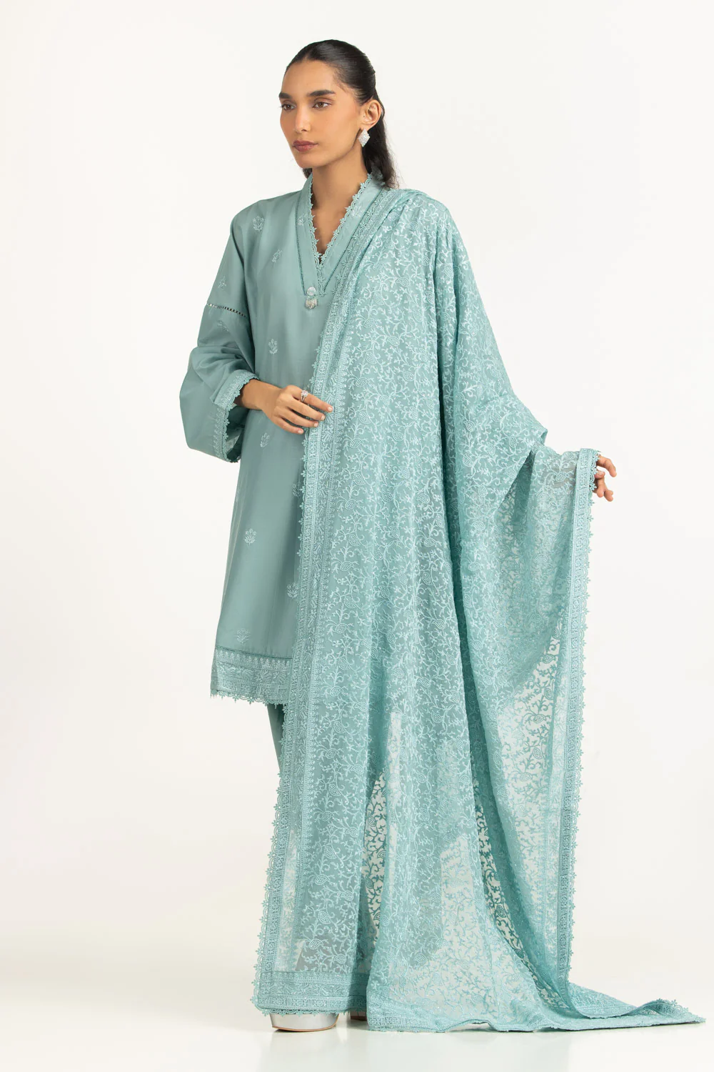 3PC Lawn Embroidered Suit - Image 3
