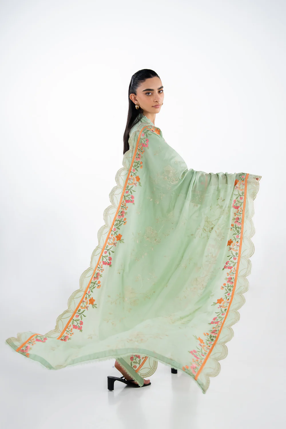 3PC Lawn Embroidered Suit - Image 4