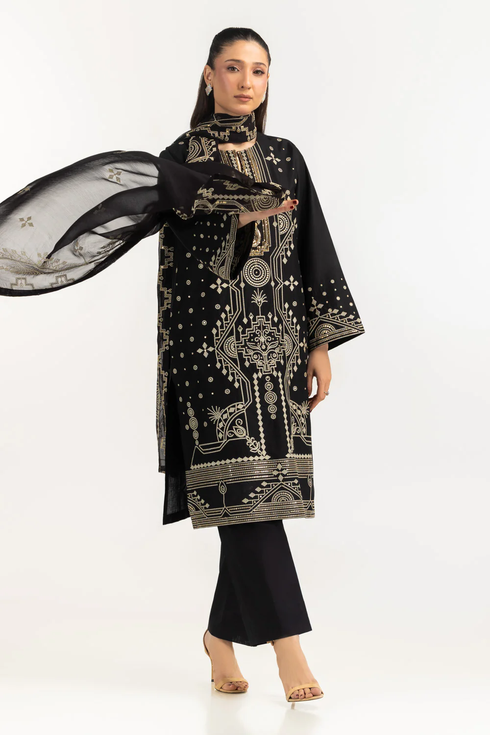 3PC Lawn Embroidered Suit - Image 4