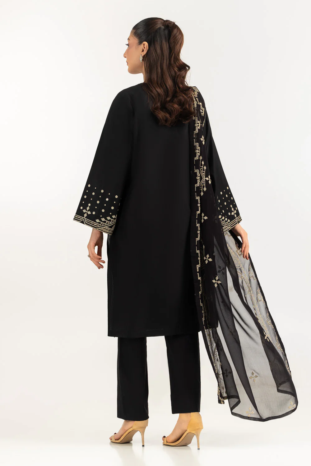 3PC Lawn Embroidered Suit - Image 7