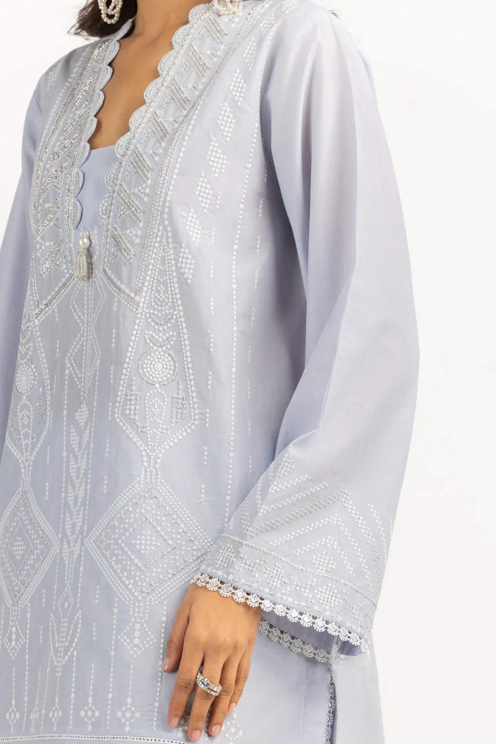 3PC Lawn Embroidered Suit - Image 2