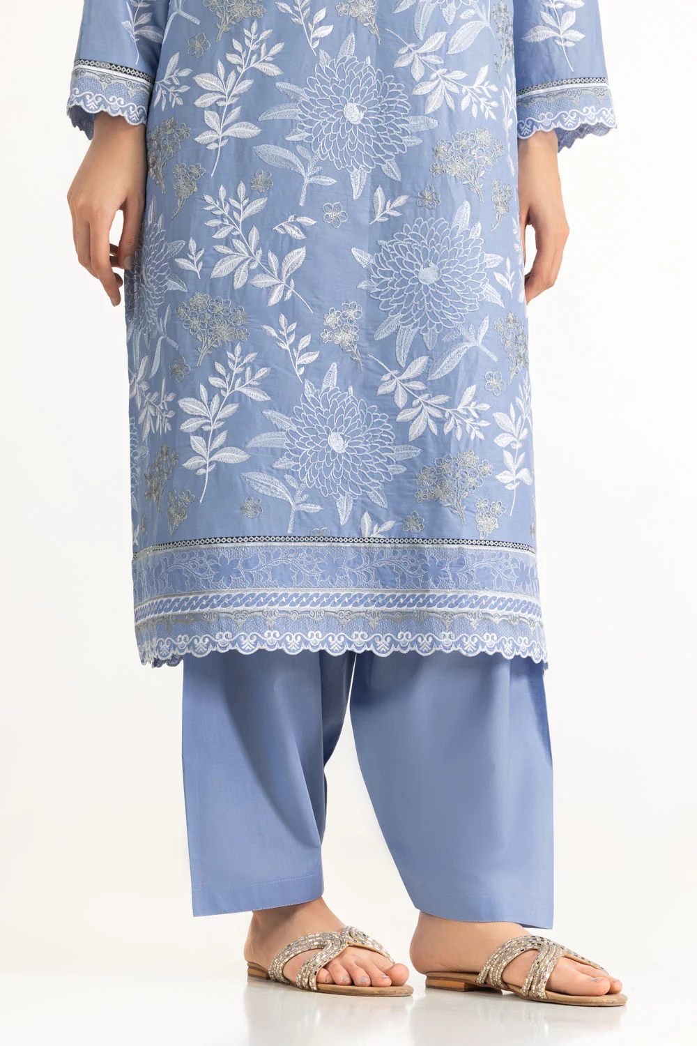 3PC Lawn Embroidered Suit - Image 7